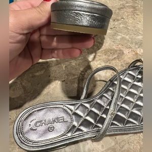 Chanel silver leather enamel embellished toe ring flat sandals size 36
